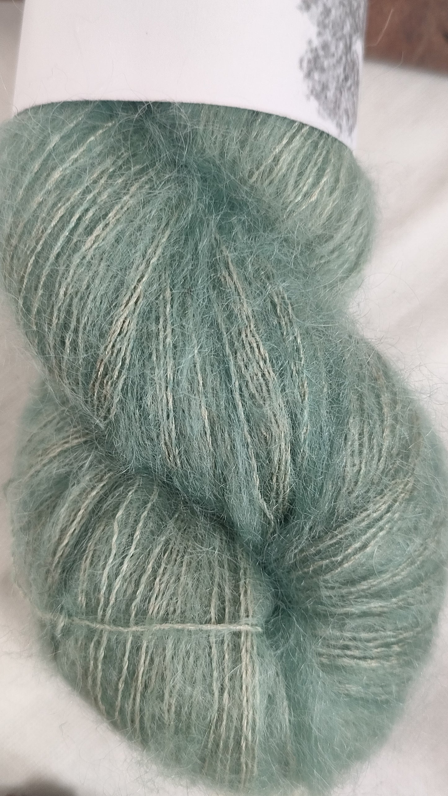 19665 Mid green Seedhead mohair silk