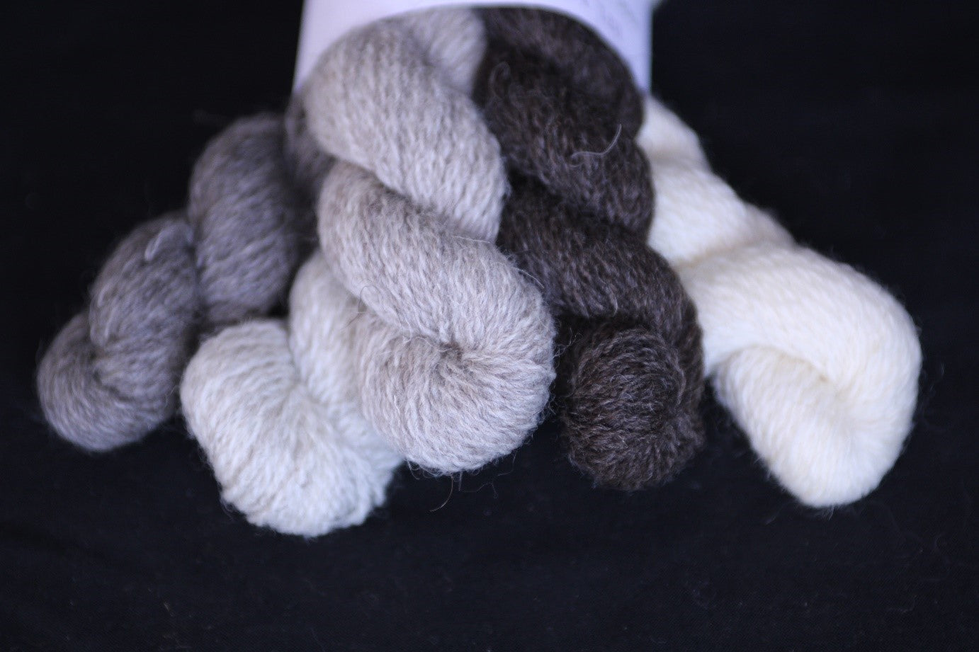 Marquetry wrist warmers kit four ply