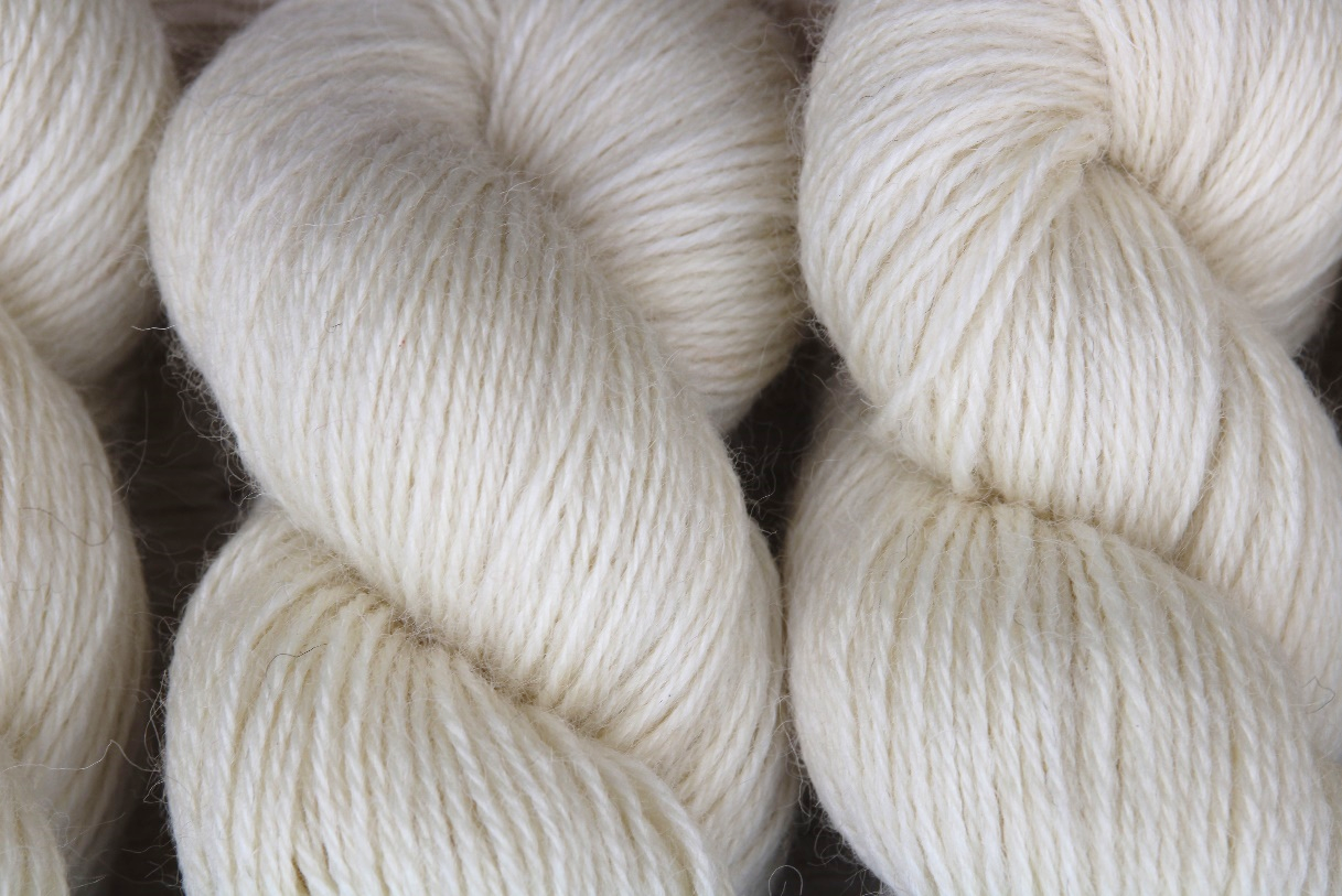 Undyed white four ply Fruit four ply Devonia