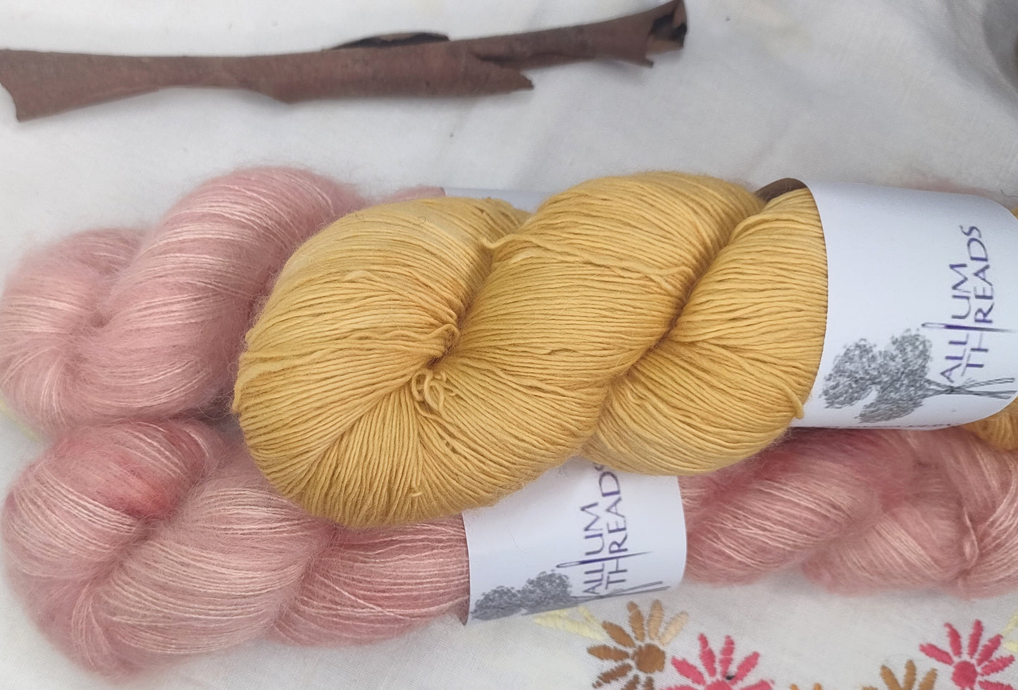 Trellis shawl kit lace weight yarn