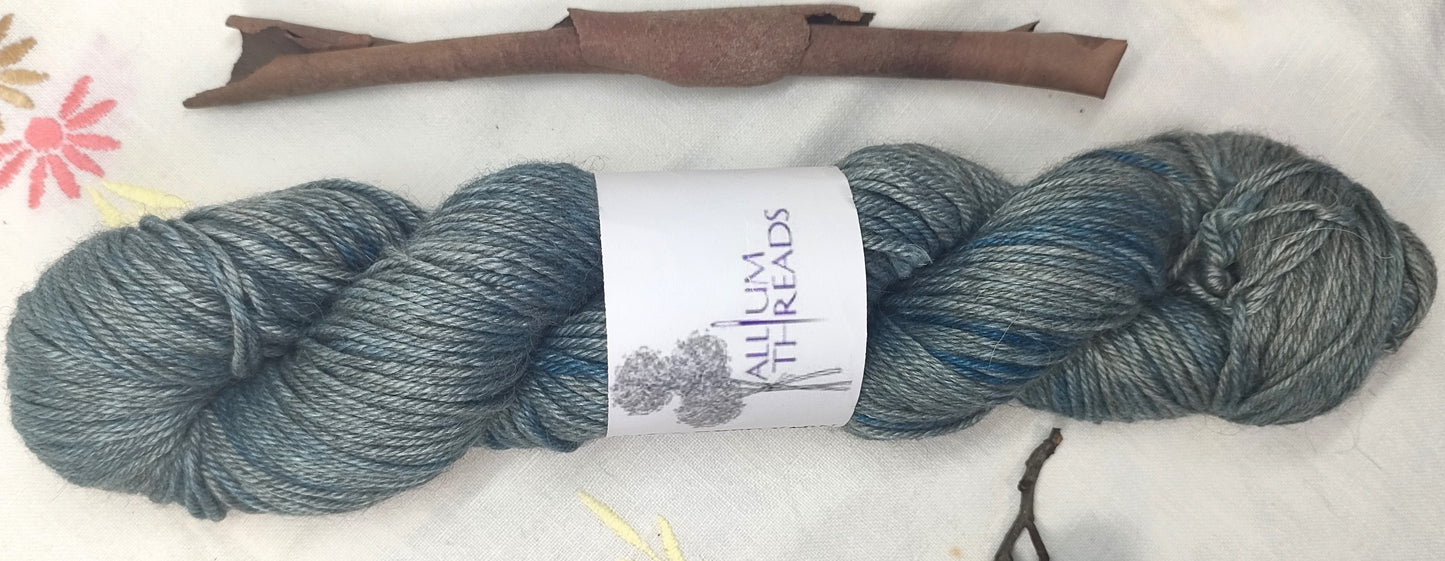 Pansy crochet hat kit