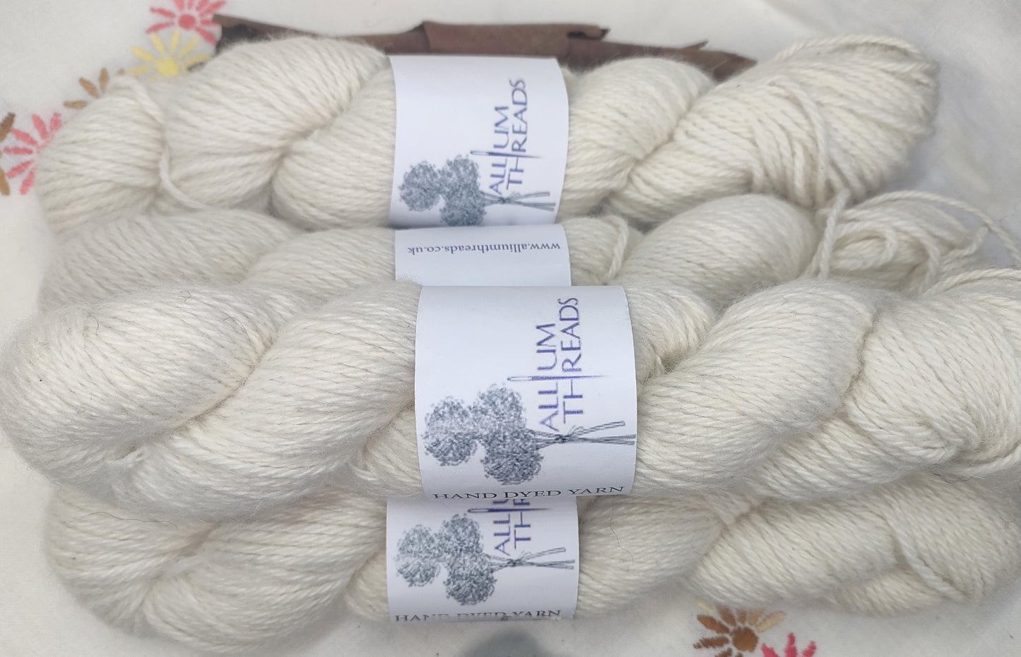 Natural white aran weight pure alpaca yarn