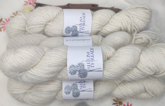 Natural white aran weight pure alpaca yarn