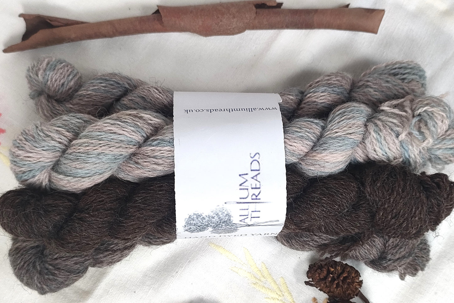 Blue and pink marbled BFL/Masham four ply yarn mini set